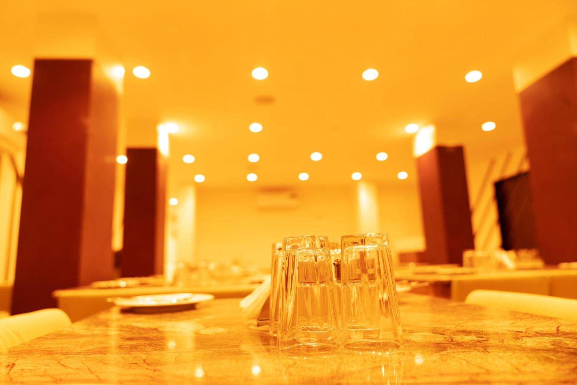 The Flamboyant Natraj Otel Bharuch Dış mekan fotoğraf